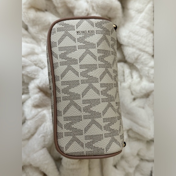 Michael Kors Mini Rhea Backpack NWOT - Picture 6 of 12